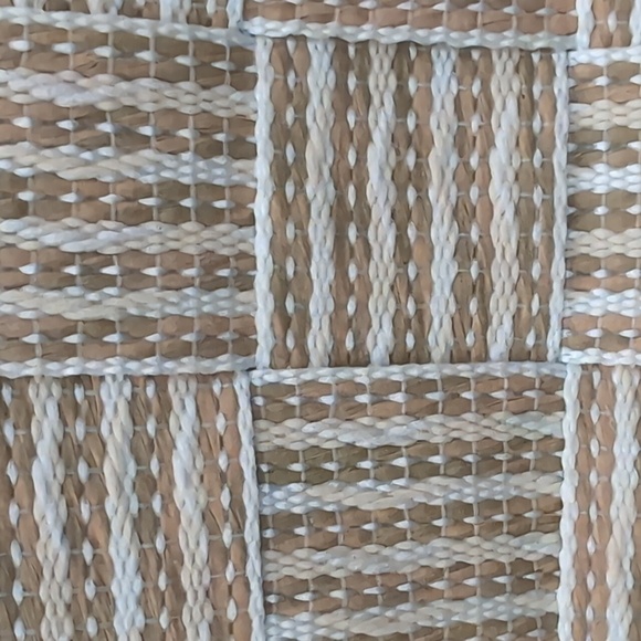 VGT, Fiona Italian Straw Woven Women's Handbag with Rope Handles. - Picture 3 of 16